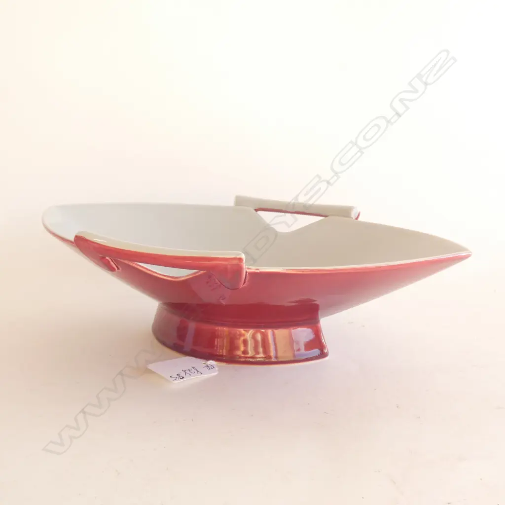 A Crown Devon footed dish Image 1++